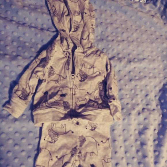 Newborn - Picture 1 of 1